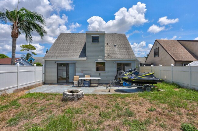 Building Photo - 6052 Lace Wood Cir