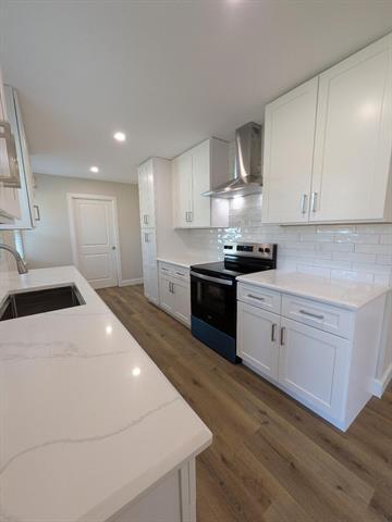 Building Photo - 1105 Sherwood Dr