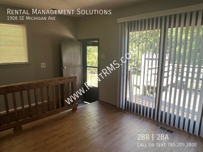 Building Photo - 1908 SE Michigan Ave