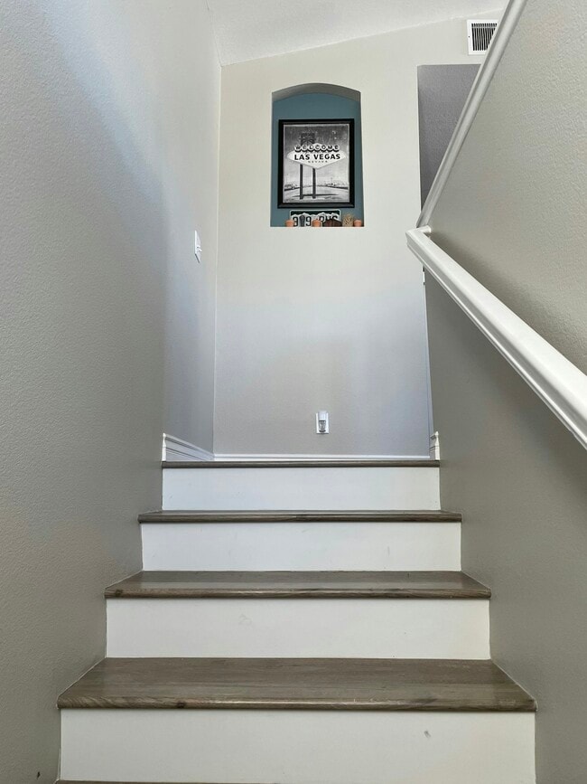 Building Photo - 3403 E Lambeth Ct