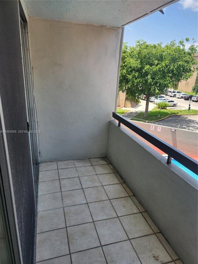 Building Photo - 802 NW 87th Ave
