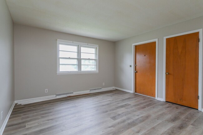 Building Photo - 3611 Rock Quarry Rd
