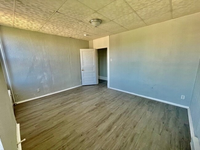 Building Photo - 810 Amity St