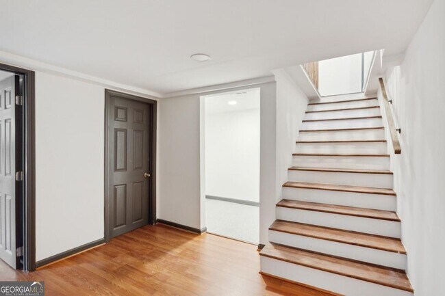 Building Photo - 2361 Beecher Rd SW