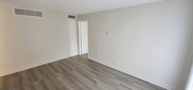 Building Photo - 4537 Treehouse Ln