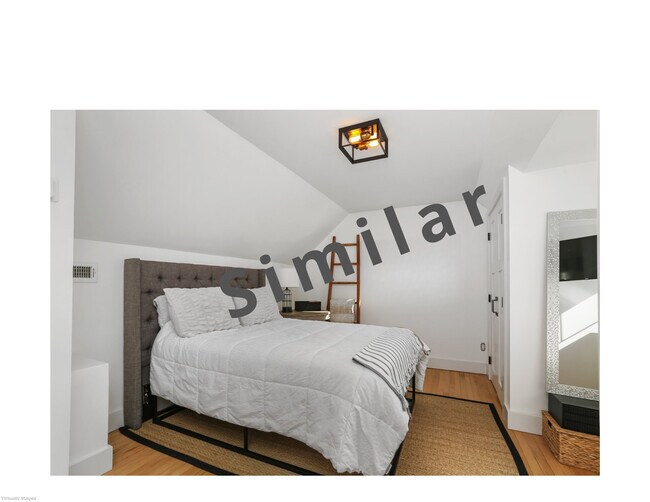 Building Photo - 132 Toll House Ln