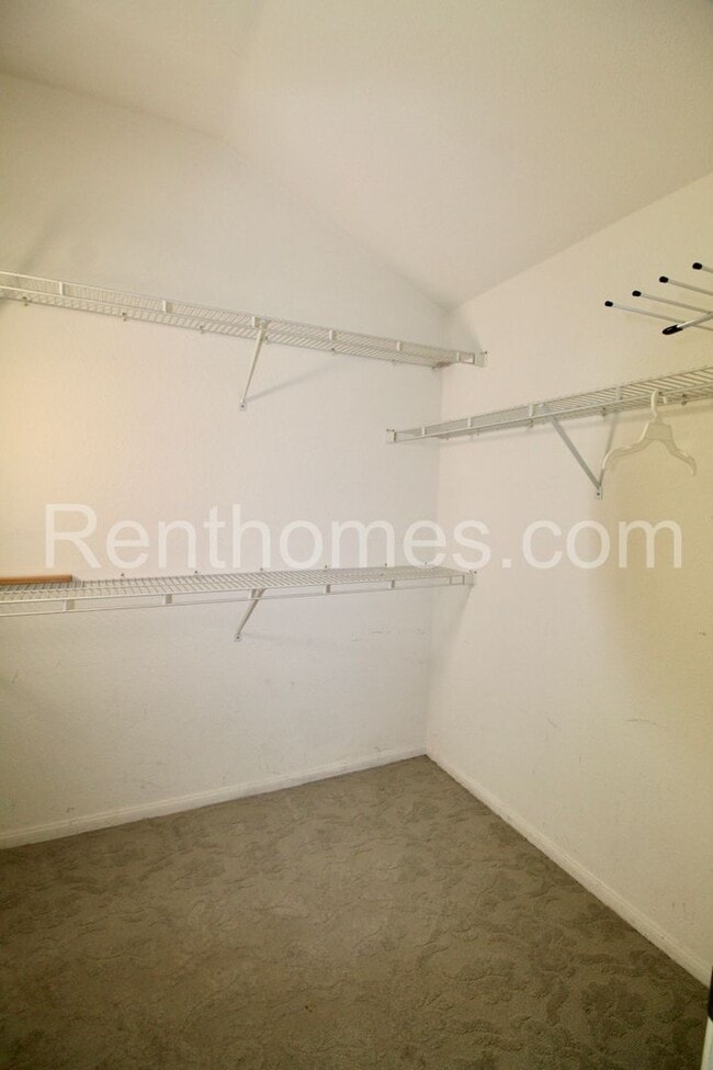 Building Photo - Scripps Ranch, 11073 Caminito Encanto, AC,...
