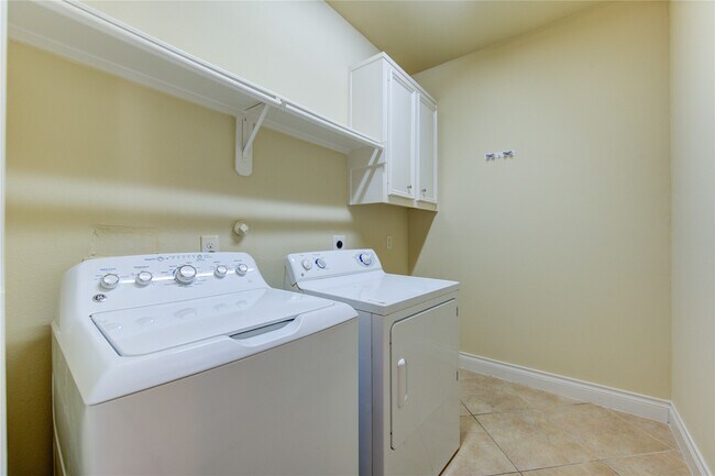 Building Photo - 5506 Garnet Grove Ct