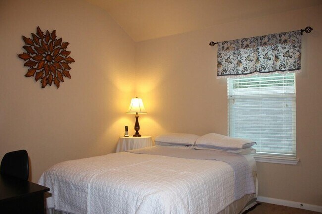 Building Photo - 7714 Stephany Taylor Dr