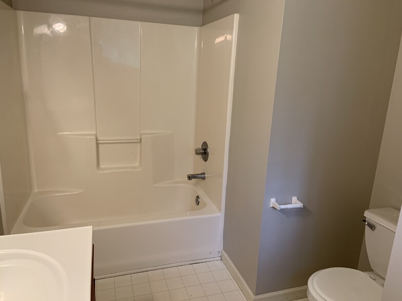 Building Photo - 3880 S Cramer Cir