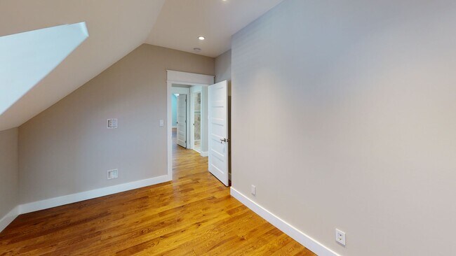 Building Photo - 1610 Forest Ave