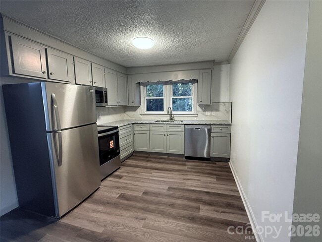 Building Photo - 9225 Moores Chapel Rd