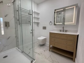 Building Photo - 36744 Vista del Lago St
