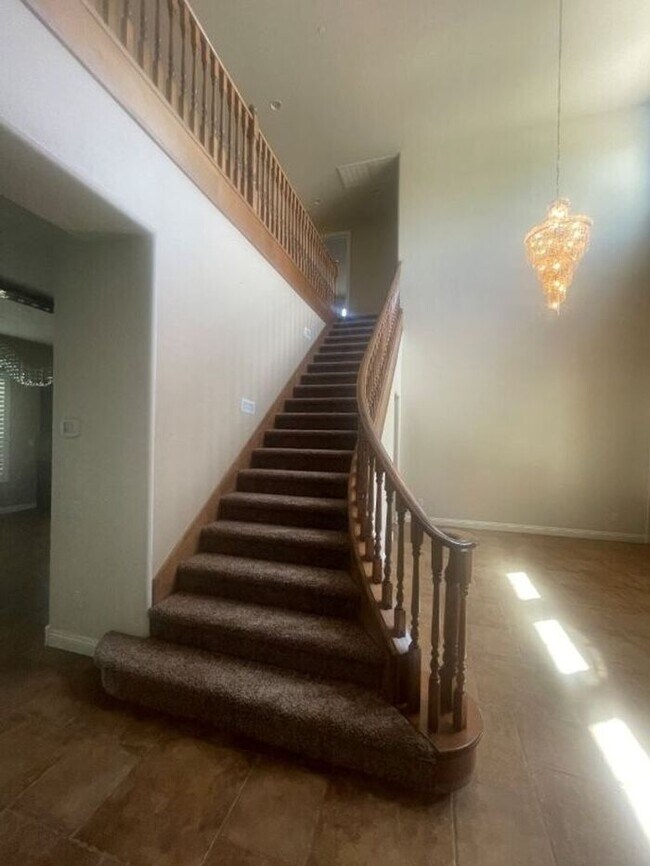 Building Photo - 3758 E Ember Glow Wy