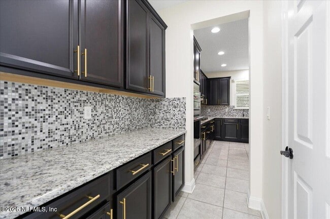 Building Photo - 14336 Garden Gate Dr