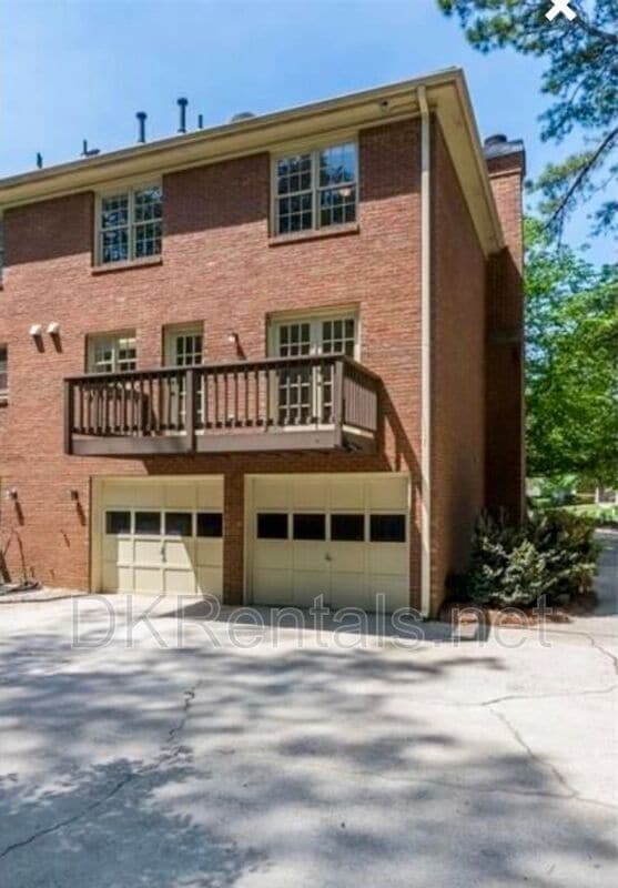 Building Photo - 637 Corbin Lake Ct