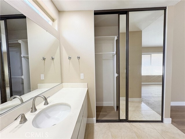 Building Photo - 9814 Ladera Ct