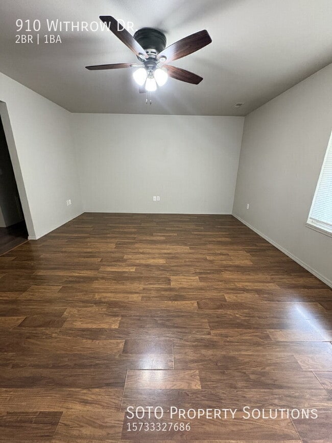 Building Photo - 910 Withrow Dr