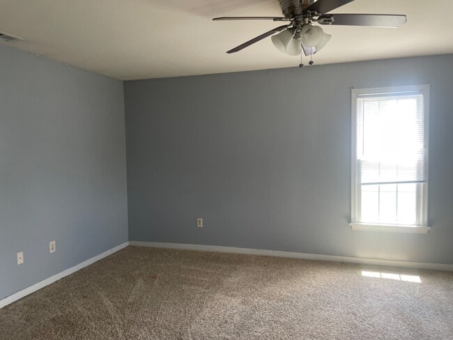 Building Photo - 4433 Hungary Glen Terrace