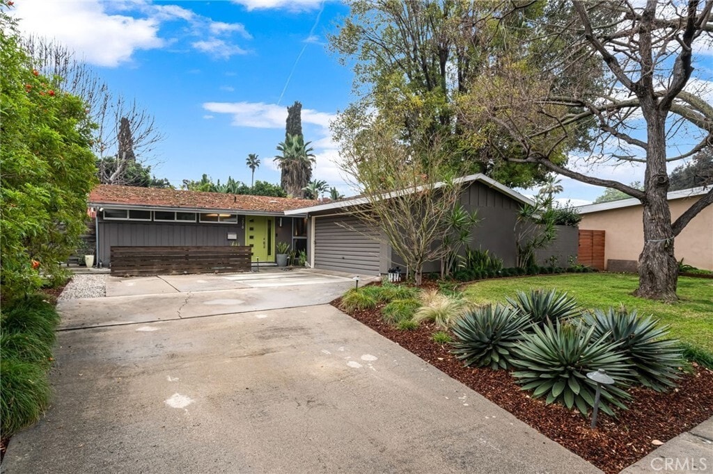 Building Photo - 2518 Pearson Ave