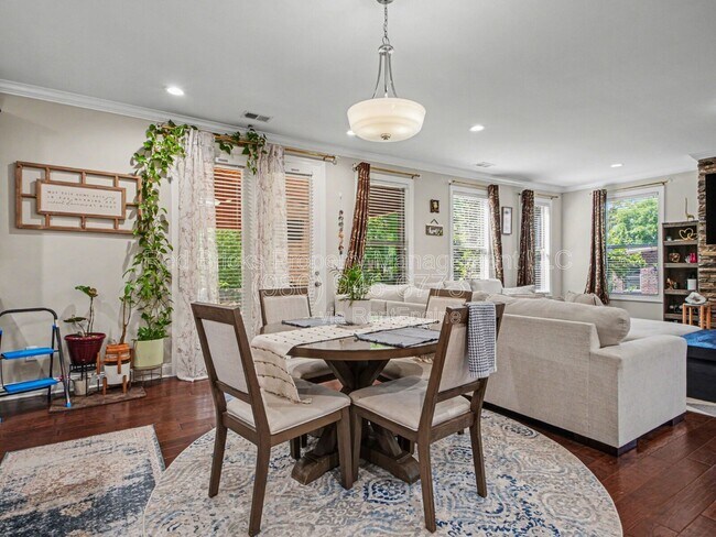 Building Photo - 8742 Whitehawk Hill Rd