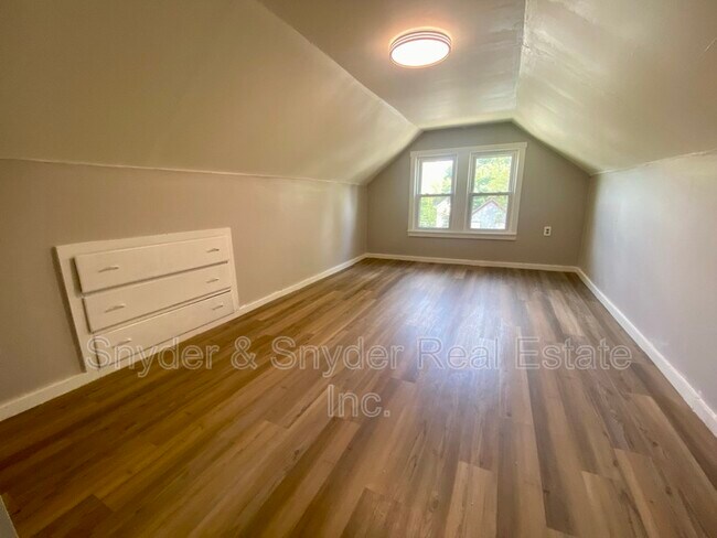 Building Photo - 1062 Pitkin Ave