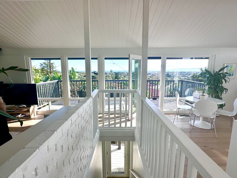 Building Photo - 1252 De la Guerra Rd