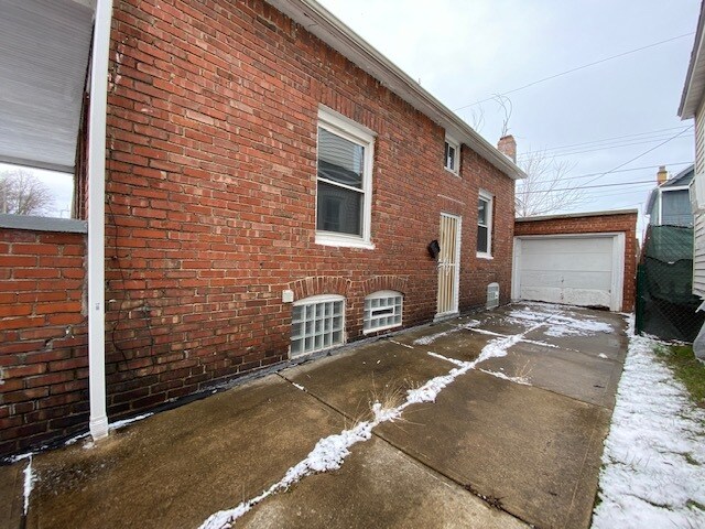 Building Photo - 7913 Force Ave