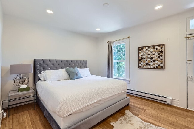 Building Photo - 2925 Curtis Street