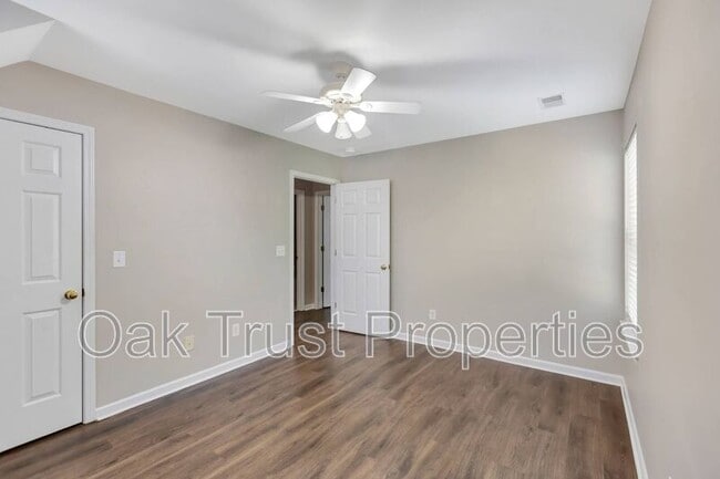 Building Photo - 2284 Kings Gate Ln