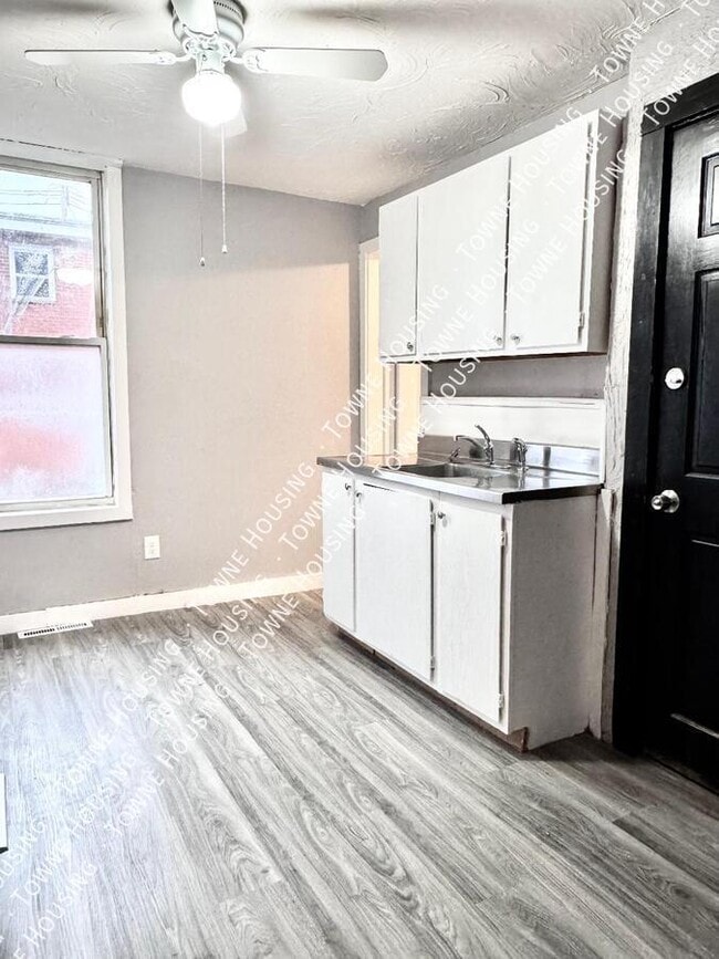 Building Photo - 114 Huetter Ave