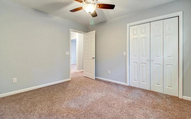 Building Photo - 403 Fairington Dr