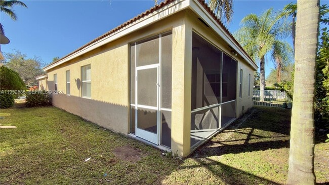 Building Photo - 1792 Aspen Ln