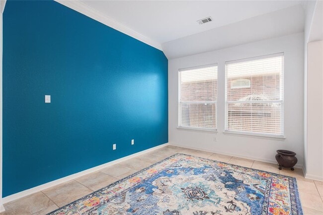 Building Photo - 9700 Spanish Wells Dr