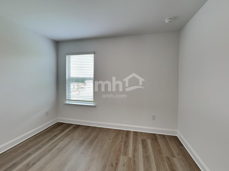 Building Photo - 1016 Bevington Dr