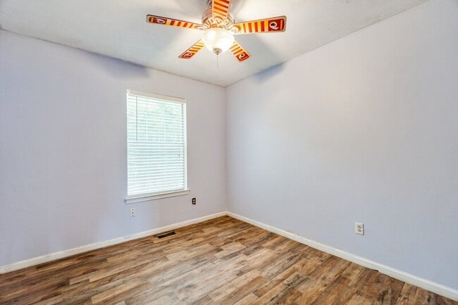 Building Photo - 1864 Abbotsbury Way