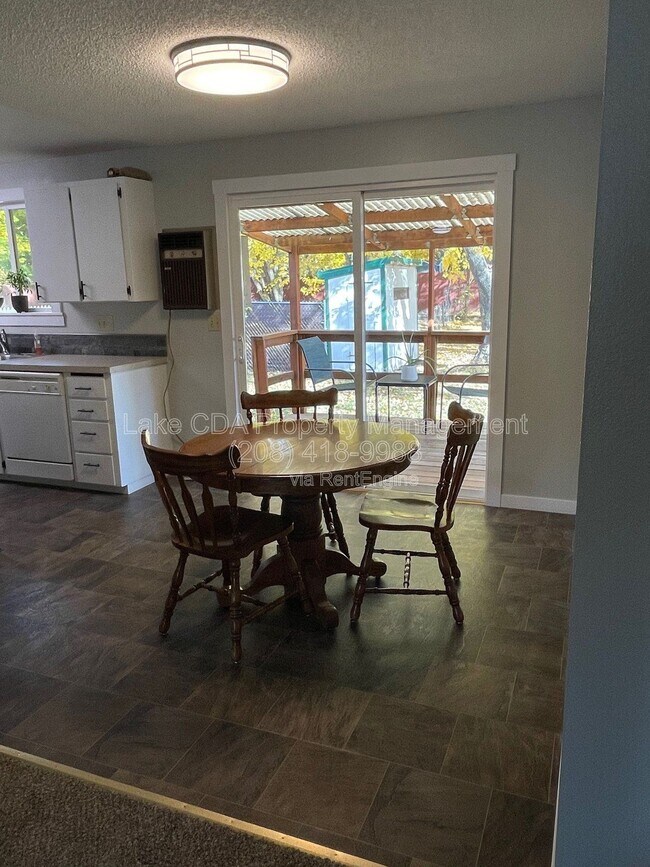 Building Photo - 3410 Belmont Rd