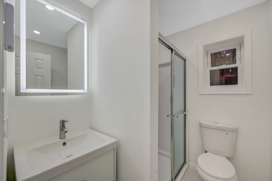 Building Photo - 752 Toll Rd