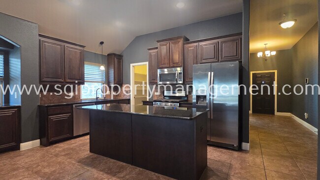 Building Photo - 525 Bamborough Dr