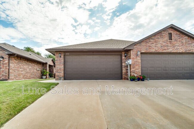 Building Photo - 437 Chalk Hill Ct