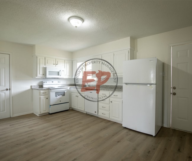 Building Photo - 117 Shirley Dr