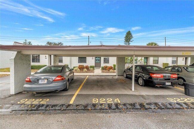 Building Photo - 9224 Mission Oaks Blvd