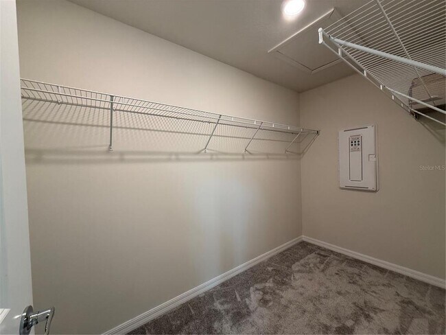 Building Photo - 4533 Sparkling Shell Ave