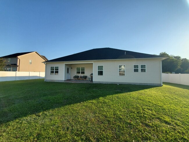 Building Photo - 158 Backfield Pl