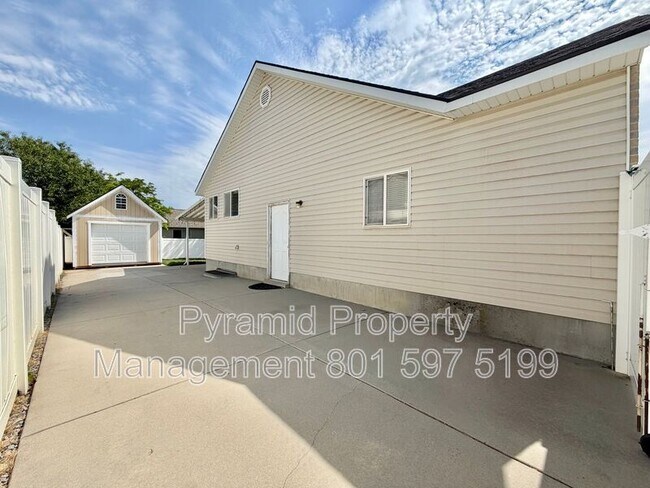 Building Photo - 4772 W 9070 S