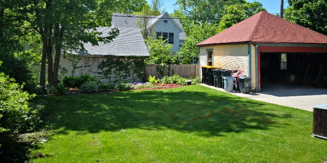Building Photo - 1711 N 69th St