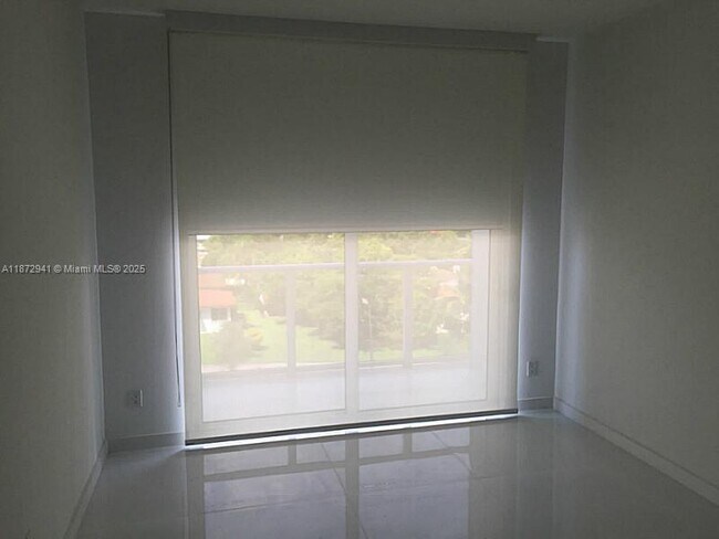 Building Photo - 4250 Biscayne Blvd