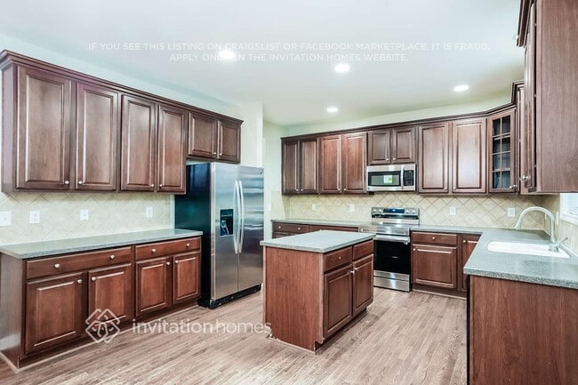 Building Photo - 3912 Song Sparrow Dr