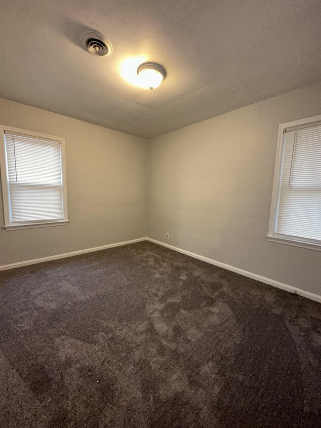 Building Photo - 10813 Whitehill St