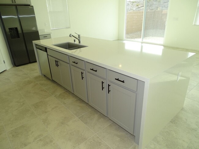 Building Photo - 5 Bedroom Home, 1st Floor Bed and Full Bath, Loft In Inspirada